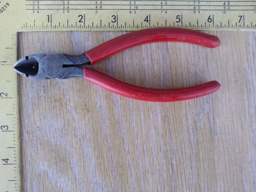 Klein Tools 6-1/4&#034; Heavy-Duty Diagonal-Cutting Pliers - All Purpose D252-6SW