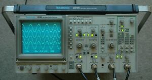 Tektronix 2246 MOD A Four Channel 100 MHz Oscilloscope, two probes, power cord