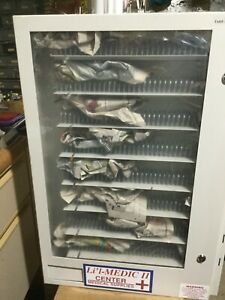 LI&#039;L MEDIC II MECHANICAL VENDING MACHINE  Free continental U.S. shipping!!!