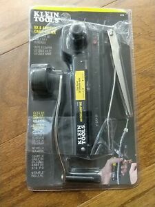 KLEIN TOOLS 53725 AUTOCLAMPING BX / 3/8” ARMORED CABLE CUTTER