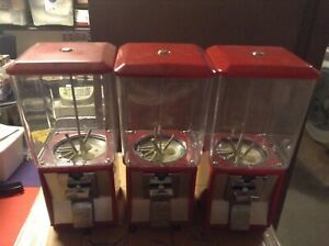 Set of 3 Northwestern Super 60 gumball machines