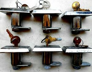 (6)  T-handle locks  for vending machine