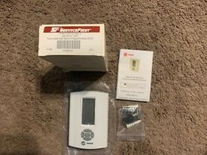 Trane BAYSTAT150A, Programmable Thermostat with 3H/2C, New