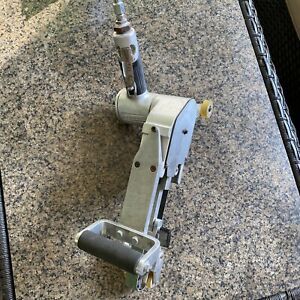Dynabrade 11486 - Accu-Grinder Abrasive Belt Tool W/Lots of extra BELTS
