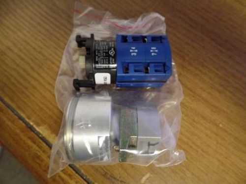 EAO 7040950E28KN MOUNTING FLANGE &amp; KRAUS D809 E20385 ROTARY SWITCH NEW