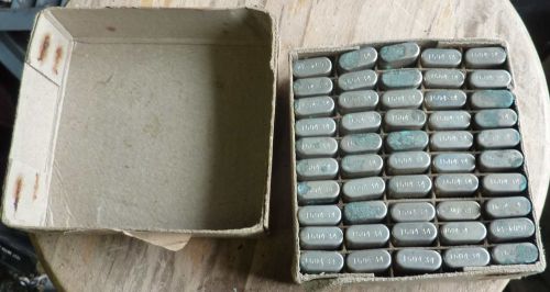 Box of 50 crystals, 1604.34kHz, HC-6/U holder, unused