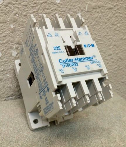 CUTLER HAMMER D15CR22AB 4 POLE  CONTROL RELAY, 2 NO/ 2 NC, WITH 120 VOLT COIL