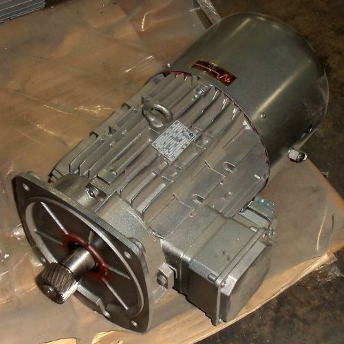 NORD 1735RPM 3PH 7.5KW 10HP ELECTRIC MOTOR 132M/4CUS BRE100 FHL T, NEW