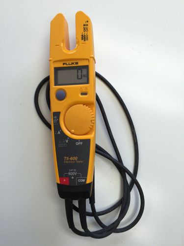 New Fluke T5-600 Meter New no Box with leads 600v continuity current tester