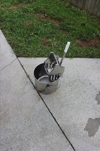 Mop bucket geerpres royal knight bucket &amp; wringer for sale
