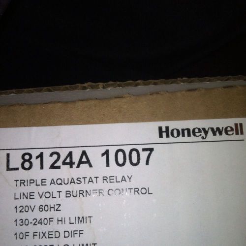 Honeywell!  triple aquastat relay! l8124 a.  1007 . new! for sale