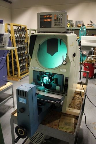 Deltronic image master 330a 12&#034; bench-type optical comparator (new 1980) for sale