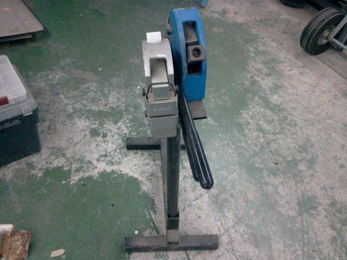 Very lightly used sheetmetal shrinker/stretcher mounted on a stand