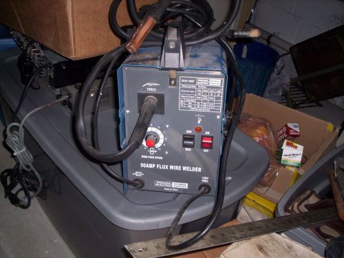 Wire welder -wire feed speed chicago electric 6714395 90 amp 120 volt for sale