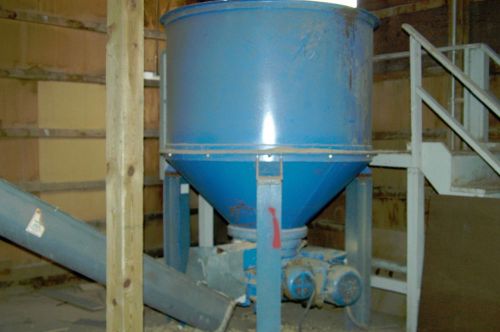Wooden Waste Disposal System; vertical tub grinder , auger, hot air wood furnace