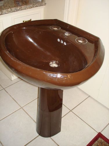 Kohler lavatory, two-piece chocolate brown