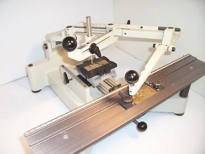 NEW HERMES F-3 ENGRAVING MACHINE ENGRAVER AND FONT SET NICE