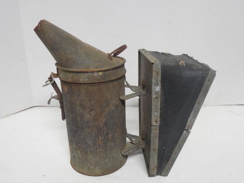 VINTAGE ANTIQUE ROOT QUALITY BEE SUPPLY BEEKEEPING BELOWS SMOKER RETRO DECOR
