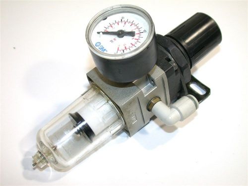 SMC AIR REGULATOR FILTER 1/8&#034; NPT WITH GAGE AW2000-01