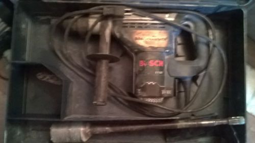 Bosch hammer drill 11264EVS  with 5 bits