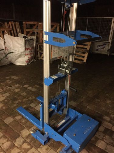 Genie lift gl-4 with counter balance - new - material lift hoist for sale