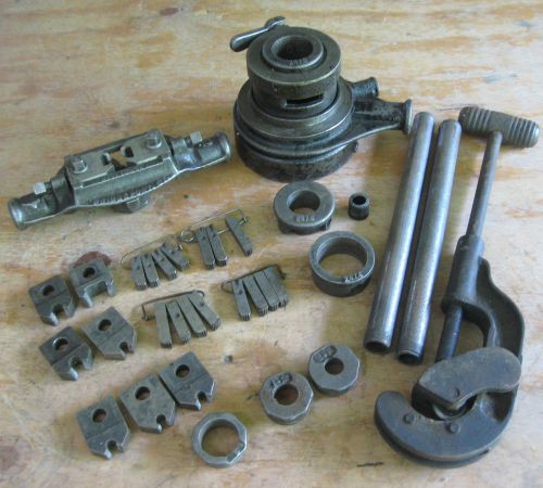 F. armstrong &amp; borden co. beaver ratchet die/stock pipe threaders + cutter for sale