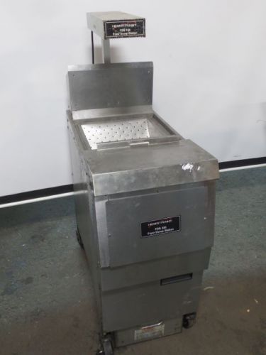 Henny Penny Heated Fryer Dump Station with Overhead Heat Lamp model FDS100&amp;200