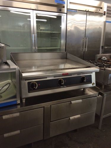 Used star ultra max commercial electric 36&#034; flat griddle grill + thermostat for sale