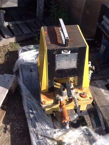 Enerpac Pam 3042 Air Powered Hydraulic Power Pack. 10,000 Psi.