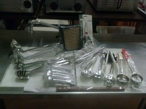 Kitchen utensils ( 35 items ) for sale