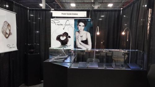 jewelry showcase display Perfect For Art Fair Jewelry Shows