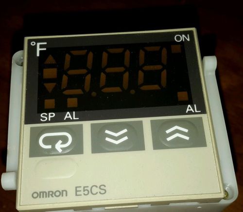Temperature controller E5CS-R1KJX-F