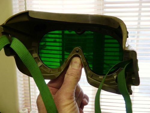 vtg. Sellstrom Z87-SH5 welding goggles / glasses Green Lens
