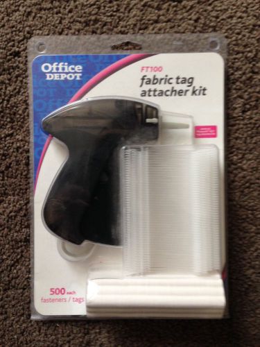 Fabric Tag Attacher Kit NEW FT100 Office Depot comes with 500 tags