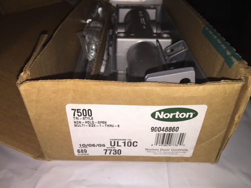 Norton / Assa Abloy - CLP7500 x Al - Door Closer, Hydraulic