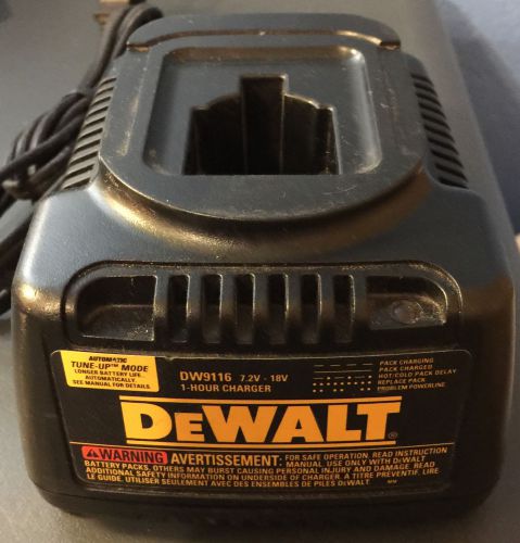 Dewalt DW9116 Charger, 2 DC9096 18v Batteries ~8-10 cycles + 1 unknown quality