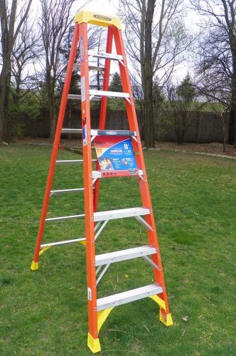 New werner ladder 6208 8 foot 300lb rated fiberglass step a-frame for sale