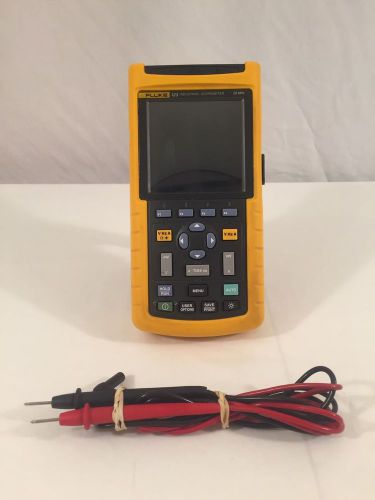 Fluke 123/003 Industrial ScopeMeter / 20 MHz  / Great Used Condition!!!