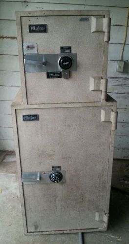 Major upright 2 door tool-resistant safe bank quality security vault for sale