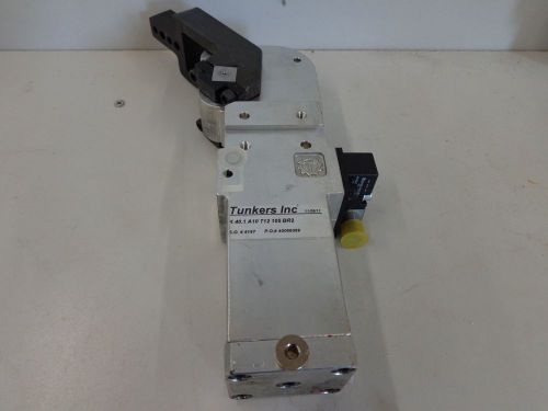 TUNKERS INC. PNEUMATIC ACTUATOR K40.1 A10 T12 105 BR2