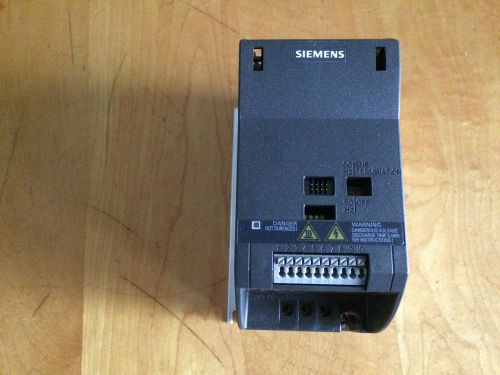 Siemens 6SL3211-0AB15-5BA1 AC Drive single phase in 3 Phase out .55KW