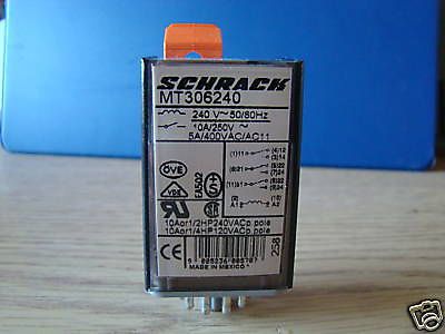 Schrack MT306240 240V, 10A RELAY with manual override.