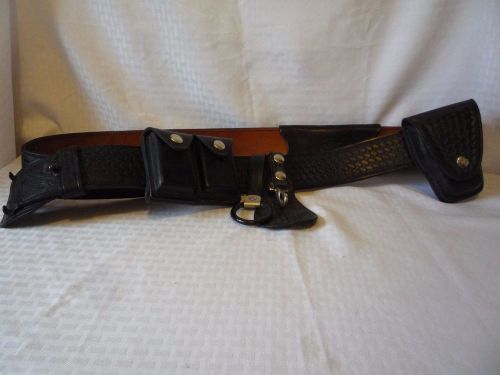 Vintage Smith &amp; Wesson Police Duty Belt, Size 52 With 5 Accessories NO BUCKLE