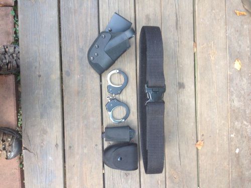 New blackhawk le belt, adj pistol holster, asp handcuffs with case, asp holder for sale