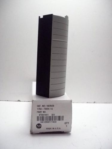 ALLEN-BRADLEY 1756-TBCH SERIES A PLUG AND COVER NEW!!