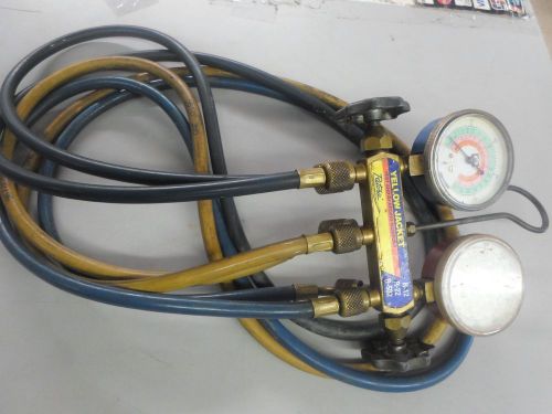 Yellow Jacket test and charging Manifold, Gauges w/ Hoses