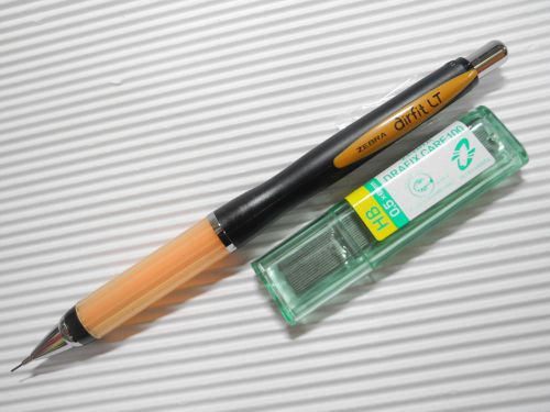 NEW Zebra MA61 0.5mm Mechanical pencil free pencil leads Orange