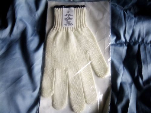 Cut Resistant glove large  (1) fits both hands