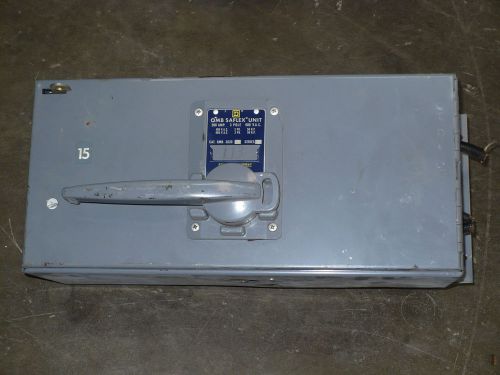 Square D QMB-3620 Saflex Fusible Panelboard Switch, 200A, 3P, 600 VAC, Used