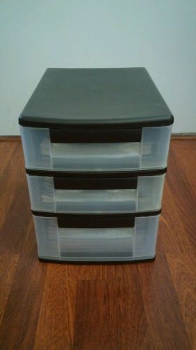 ** local pick-up only** pre-owned rubbermaid or sterilite desktop container for sale